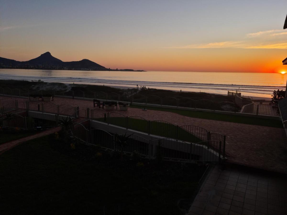 Lagoon Neptune Isle Apartment Cape Town